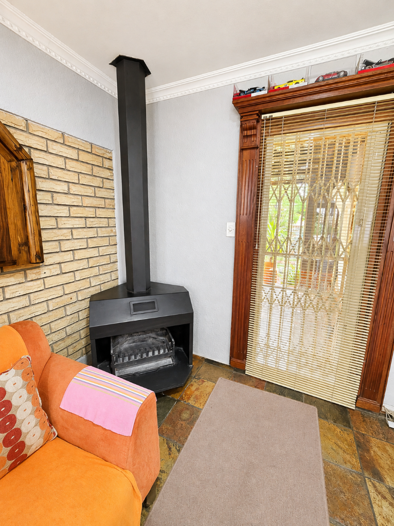 4 Bedroom Property for Sale in Wilkoppies North West